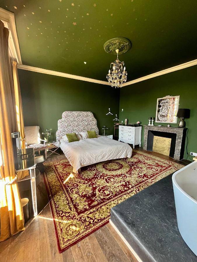 Deluxe Double Room in Lanouaille, Périgord Vert