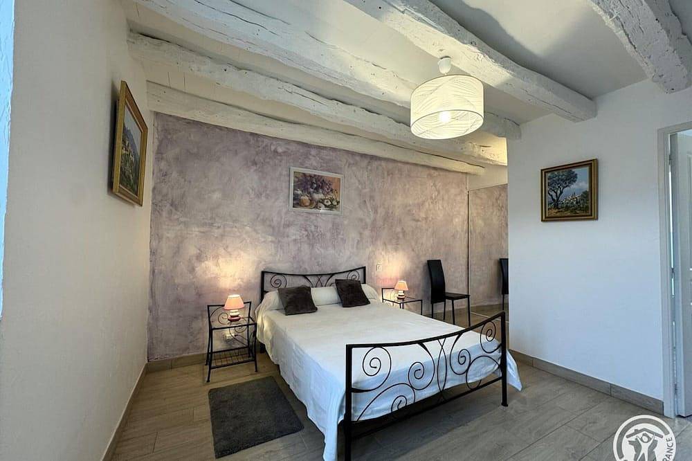 Charmantes Steinhaus für 4 mit Wlan und Parkplatz im Schwarzen Périgord in Rouffignac-Saint-Cernin-de-Reilhac, Périgord Noir