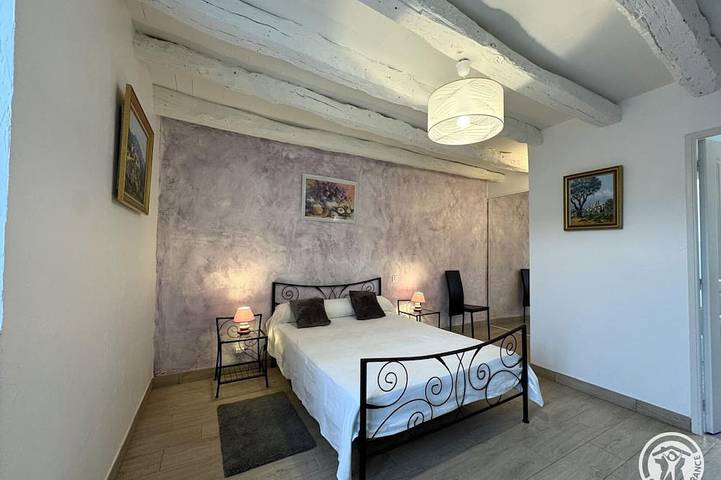 Charmantes Steinhaus für 4 mit WLAN und Parkplatz im Schwarzen Périgord in Rouffignac-Saint-Cernin-de-Reilhac, Périgord Noir