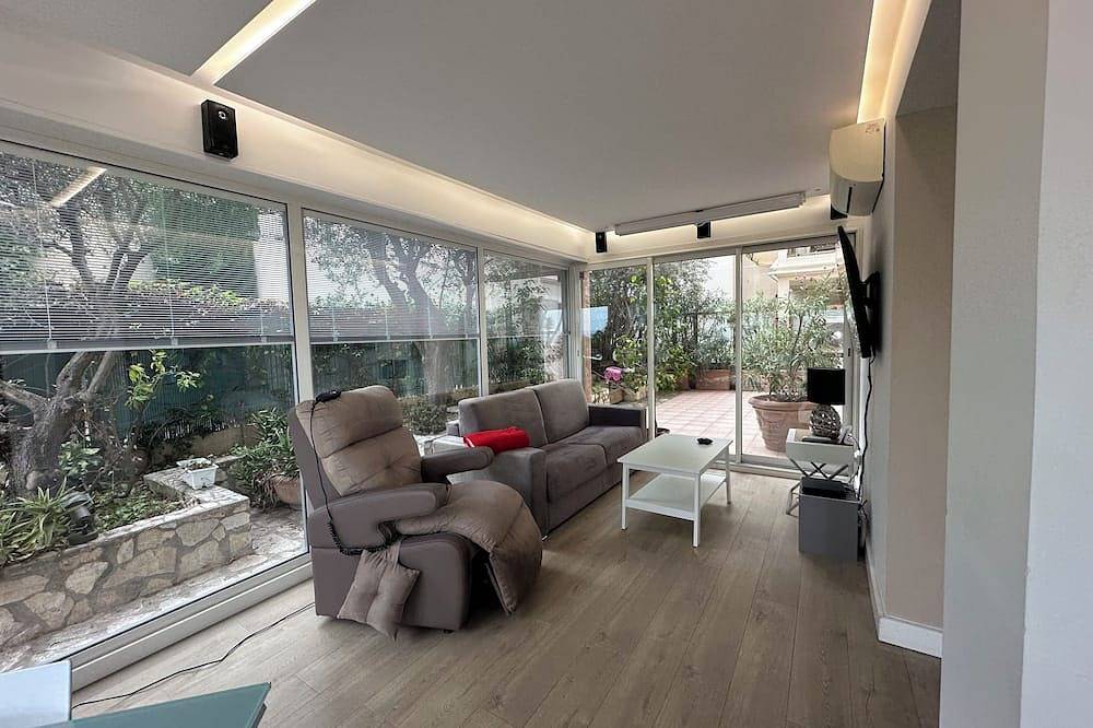 Ganze Wohnung, Apartment at the gates of Monaco 100m with swimming pool Pets welcome in Cap-d'Ail, Nizza und Umgebung