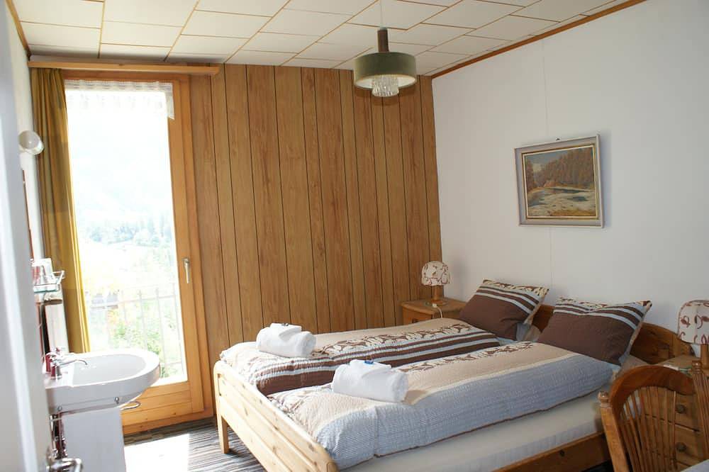 Haus Schonegg Bnb Swiss Alpine Paradise in Reichenbach im Kandertal, Frutigen-Lenk-Adelboden