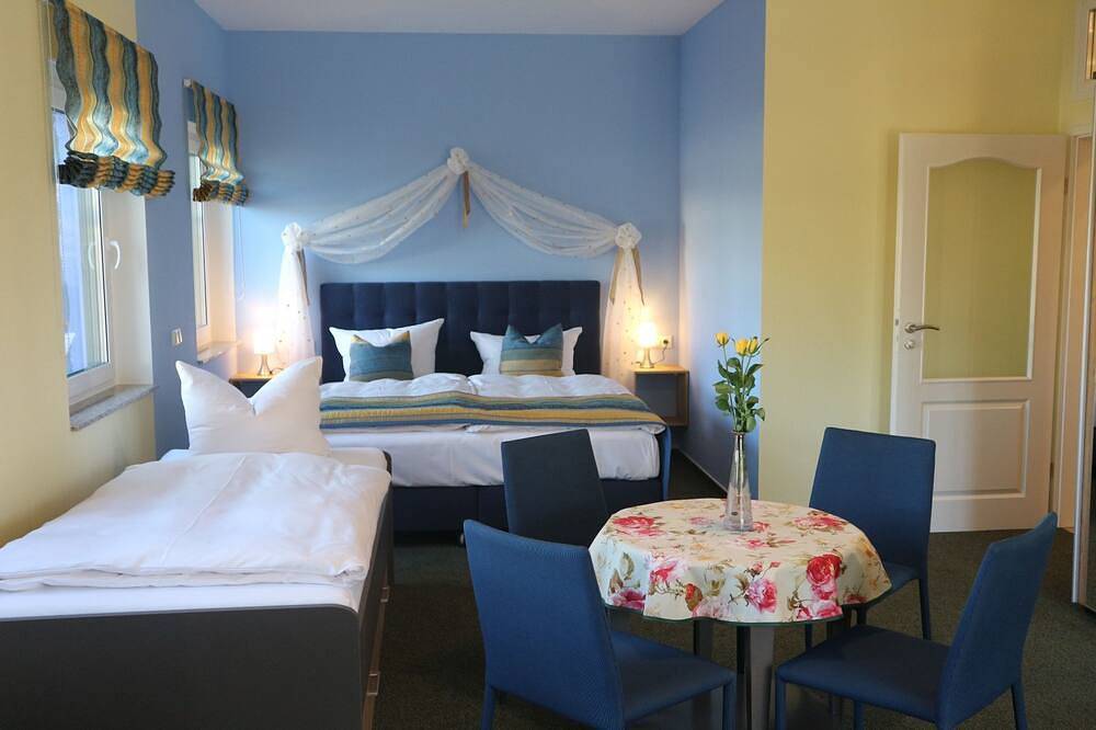 Doppelzimmer 8 - Bed & Breakfast am Waldgürtel in Forst (Lausitz), Lausitz