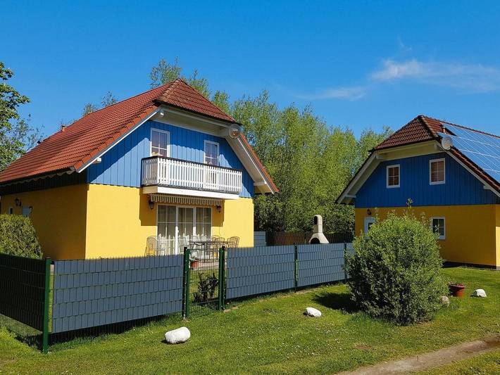 Ferienhaus für 8 Personen, mit Terrasse und Garten am Kummerower See