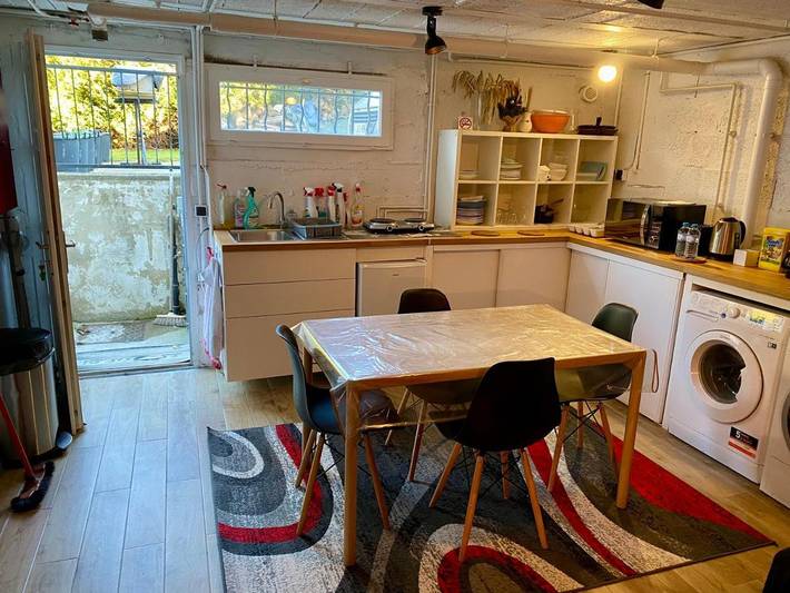 Location de vacances pour 4 personnes, avec vue ainsi que piscine et jardin à Chelles - 4