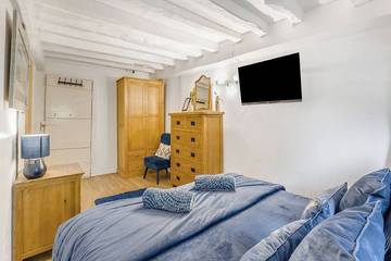 Cottage for 16 People in Charing, Kent Downs, Photo 4