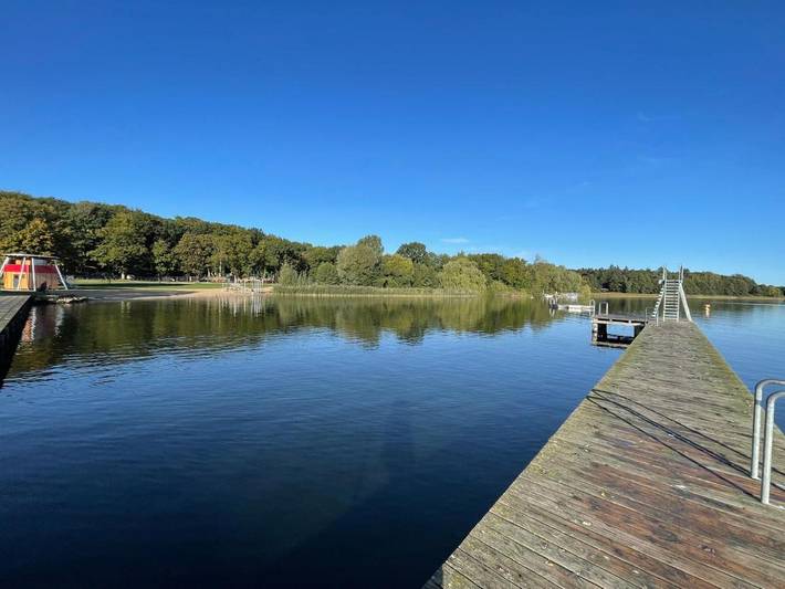 Villa für 2 Personen, mit Ausblick und Seeblick sowie Balkon in Malchow - 3