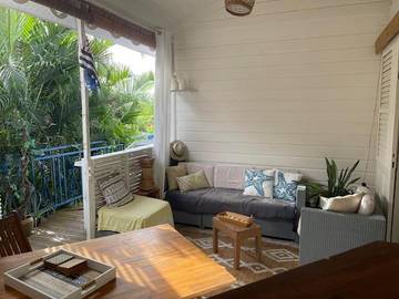 Gîte pour 4 personnes, avec terrasse dans Anse à l'Ane