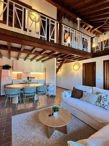 Casa rural para 12 personas, con balcón y vistas en Valdáliga