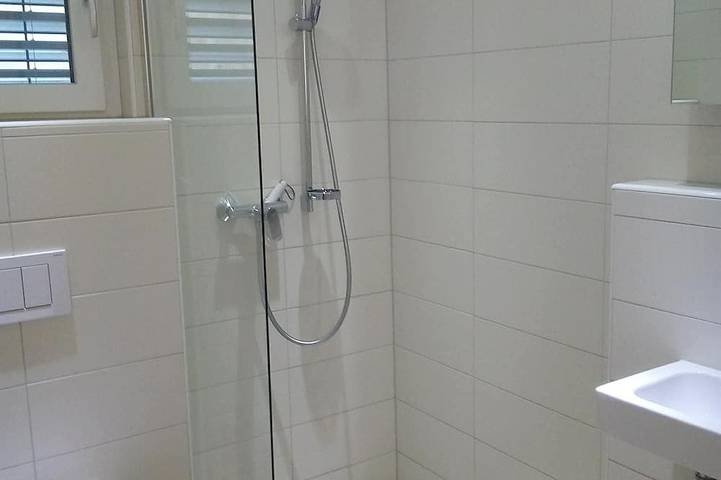 Ganze Wohnung, Smartes 1,5 Zimmer Appartement in ruhigem Mehrfamilienhaus in Au (SG), Bodensee (Schweiz)