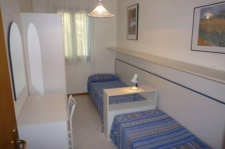 Appartamento intero, Appartamento per vacanze con aria condizionata, internet, balcone e piscina in Lido di Jesolo, Cavallino-Treporti