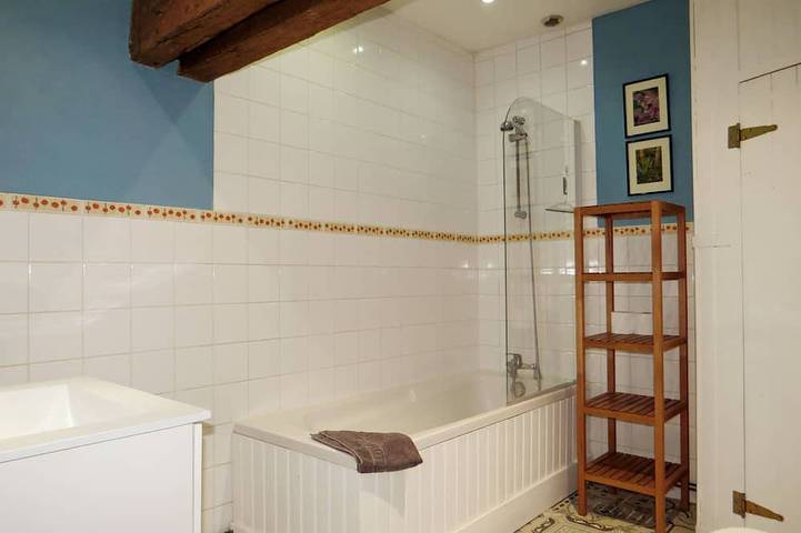 Gîte pour 5 personnes, avec jardin et piscine à La Rochebeaucourt-et-Argentine - 4