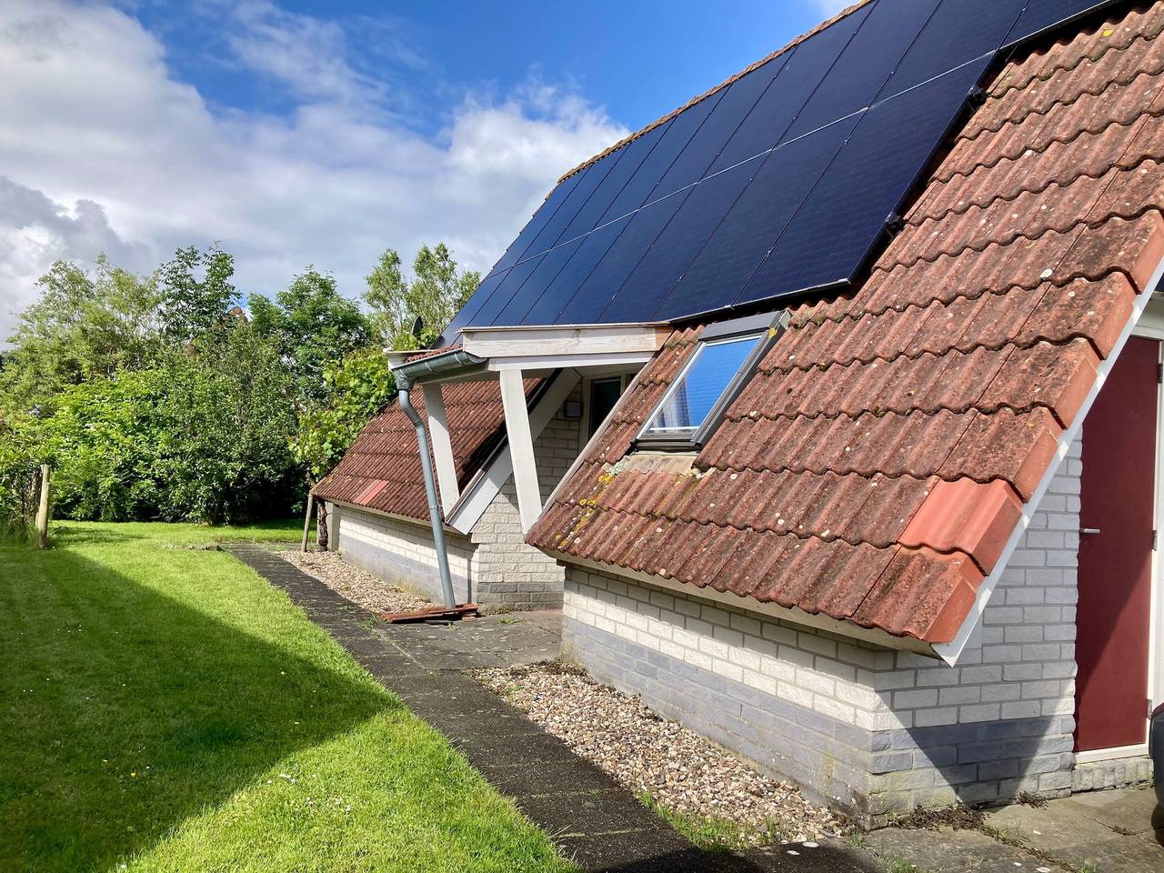 6 Erw Schönes Haus mit kleinem Garten und Terrasse in Oostmahorn, Dongeradeel
