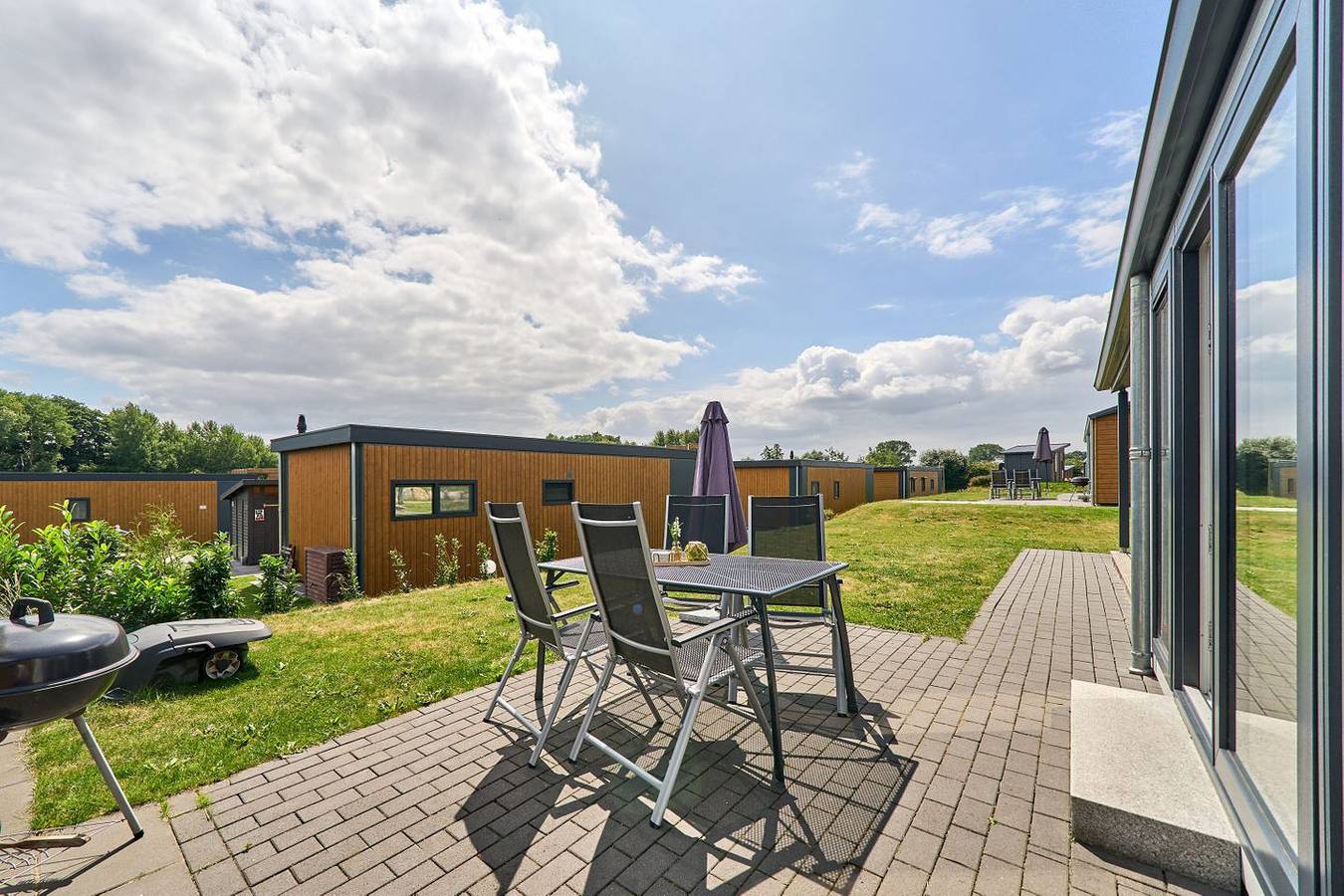 Freistehendes Ferienhaus Seebrise am See mit Terrasse und Wlan in Süsel in Süsel, Ostholstein