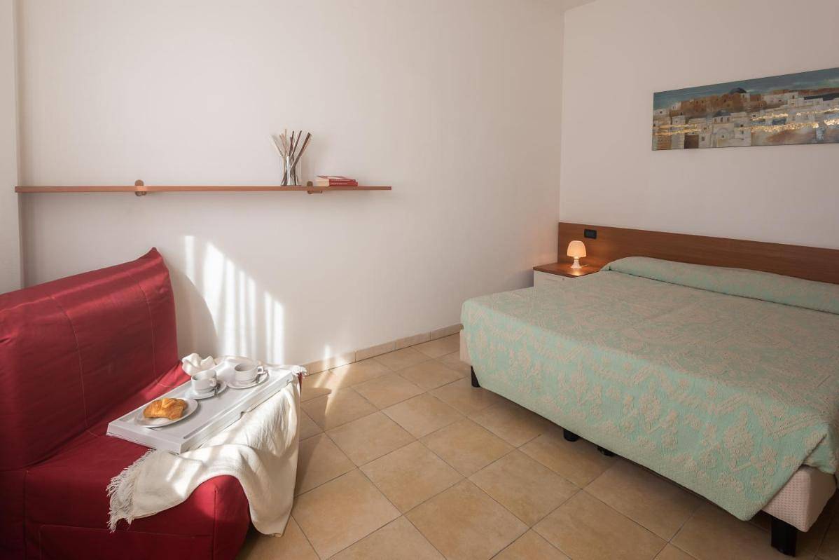 Entire apartment, Stylish Residence Le Fontane 1 Bedroom Apartment sleeps 3 in Crabonaxa/Villasimius, Villasimius