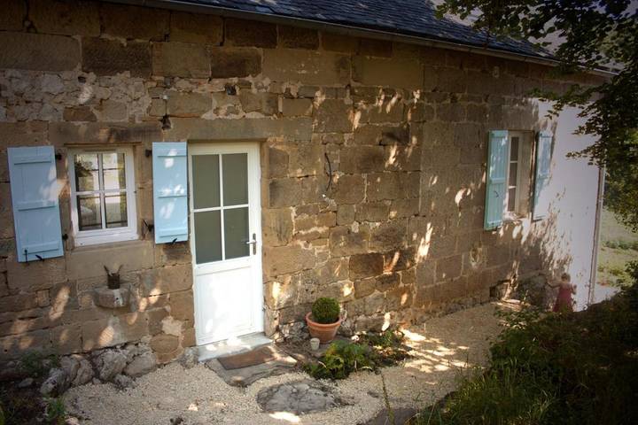 Location de vacances pour 5 personnes, avec Terrasse et Jardin dans Lac du Causse