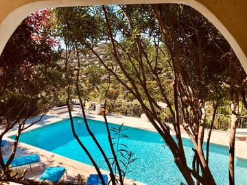 Chambre d’hôte pour 2 personnes, avec piscine ainsi que vue et jardin à Cavalaire-sur-Mer