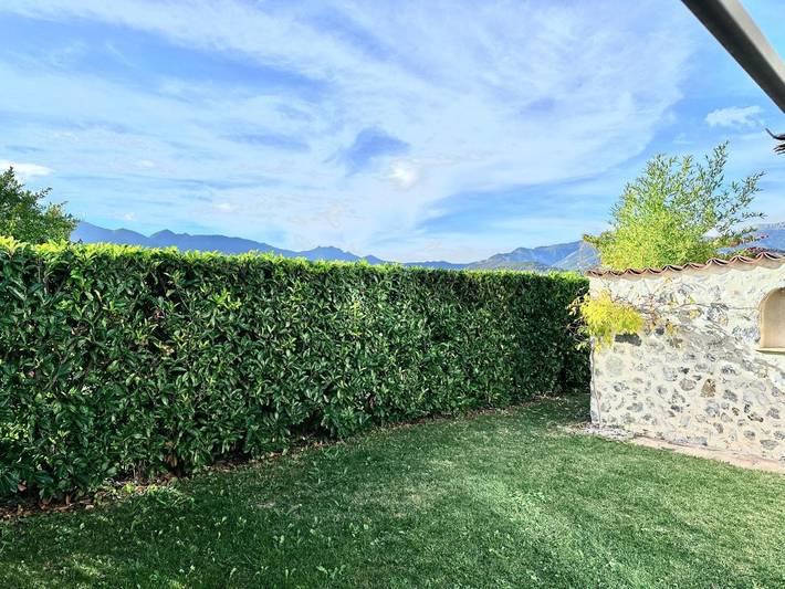 Appartement de vacances pour 4 personnes, avec terrasse ainsi que jardin et vue