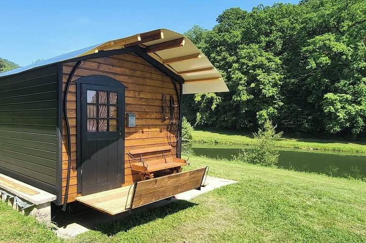 Gîte pour 4 personnes, avec Terrasse et Jardin