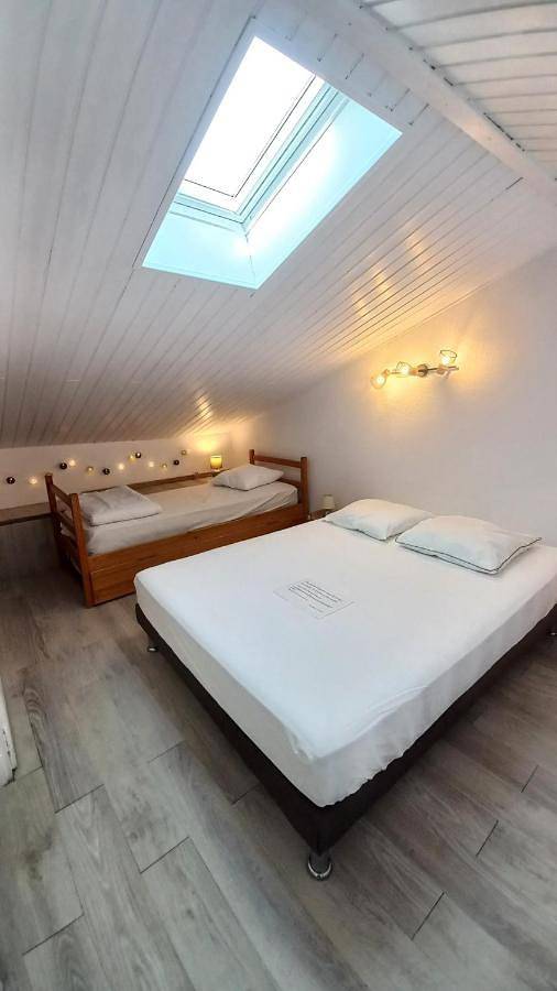 Gîte pour 5 personnes, avec vue et balcon dans Plage de Nauzan - 2