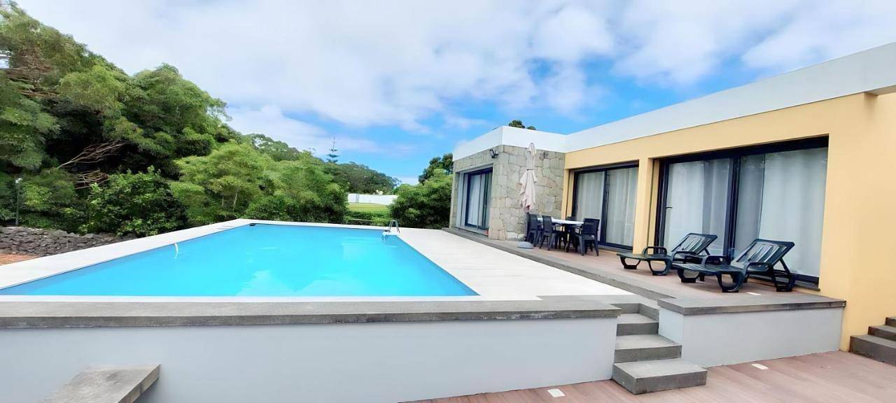 Three-Bedroom Villa in Fonte do Bastardo, Terceira (Azores)