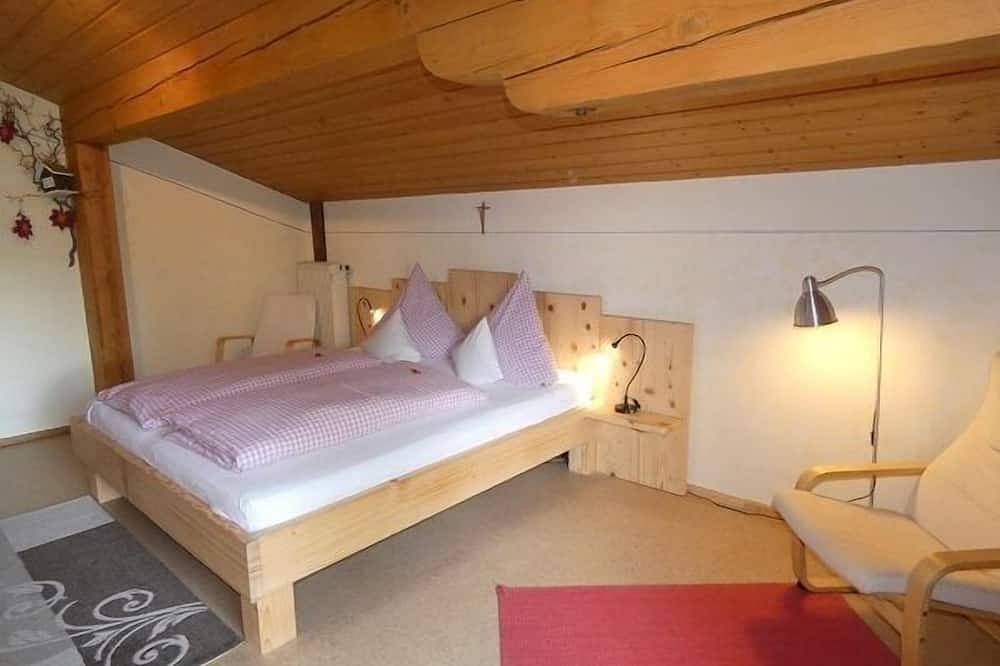 Ganze Wohnung, Ferienwohnung Buchberg 55qm, für 2 Personen mit Balkon in Übersee, Chiemsee