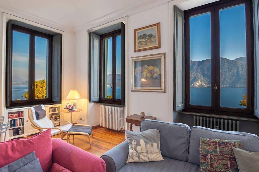 Angenehme Wohnung in einem Ferienhaus für 4 Leute mit  W-Lan und Haustiere erlaubt in San Maurizio (Ghiffa), Ghiffa