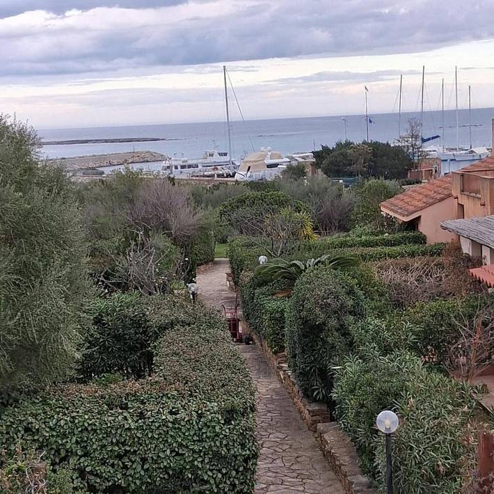 Ferienhaus für 6 Personen, mit Terrasse und Garten sowie Ausblick in Porto Ottiolu