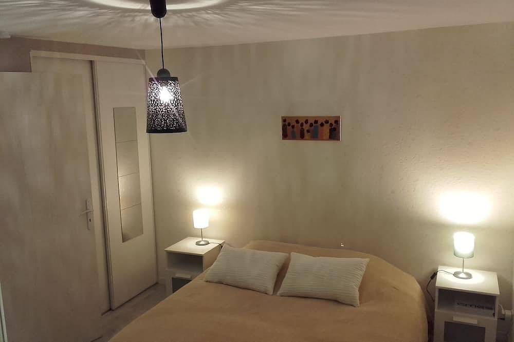 Appartement entier, Joli appartement 30m2 calme commerces 2mn à pied in Saint-Étienne-de-Montluc, Région de Nantes