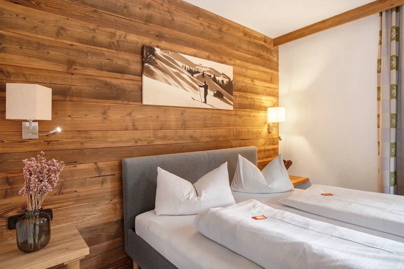 Ganzes Studio, Studio 'Gästehaus Panorama - Appartement 5' mit Bergblick, privater Balkon und geteilter Sauna in Reit im Winkl, Bayerische Alpen