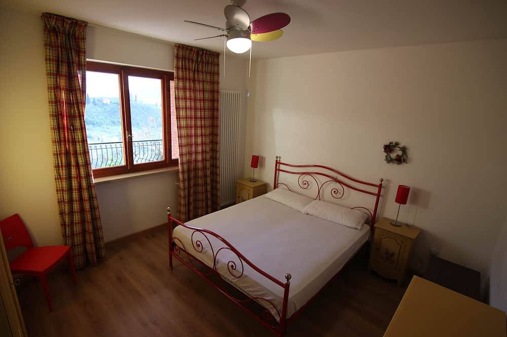 Schone grosses wohnung mit grosses terasse fantastiche seeblich in Malcesine, Gardasee-Berge