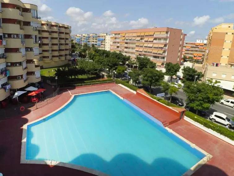 Appartement entier, 2 Pièces 3 Personnes in La Pineda, Platja de la Pineda