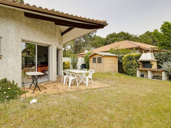 Ferienhaus für 5 Personen, mit Balkon und Terrasse sowie Garten in Biscarrosse