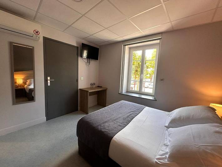 Hôtel pour 2 personnes, avec vue et terrasse, animaux acceptés à Châtillon-sur-Chalaronne - 2