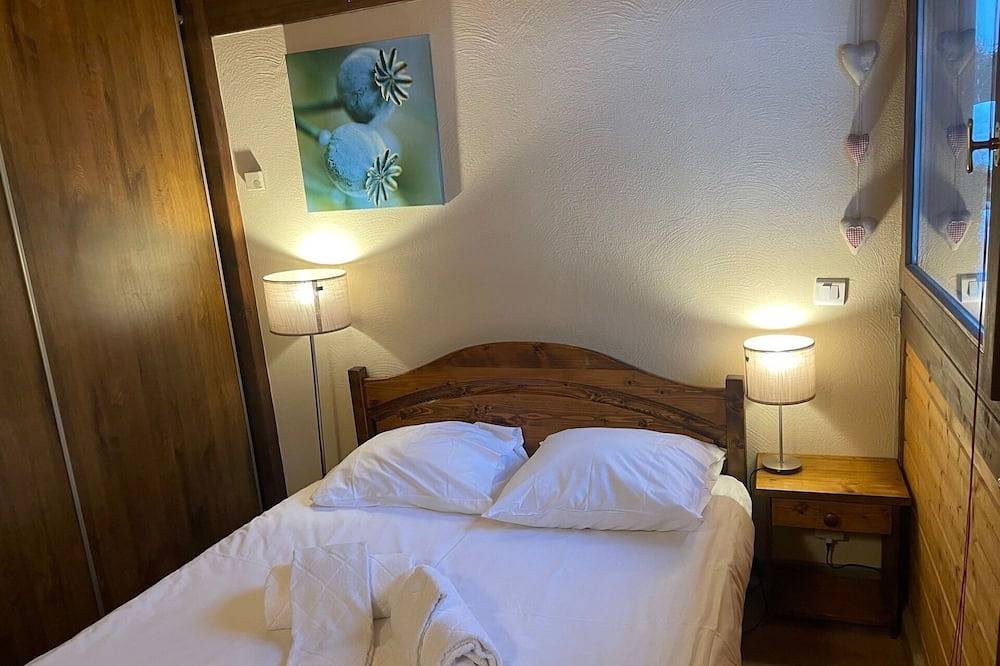 Entire apartment, Nice apartment for 4 guests with Wifi and Tv in Argentière, Chamonix-Mont-Blanc