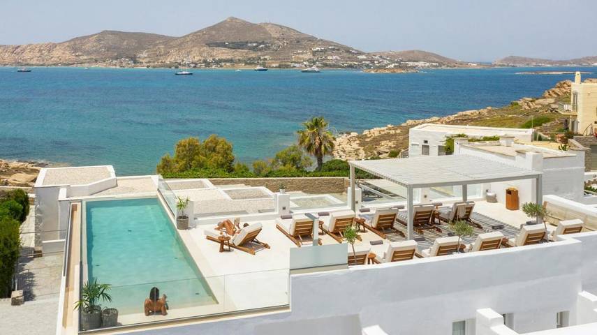 Hôtel pour 3 personnes, avec Terrasse et Jardin ainsi que Piscine et Vue