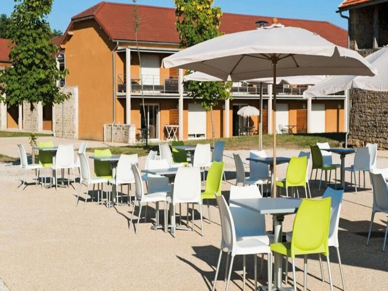 Entire apartment, Cottage in Alvignac with Spa & Pool Fun in Alvignac, Causses du Quercy Regional Nature Park