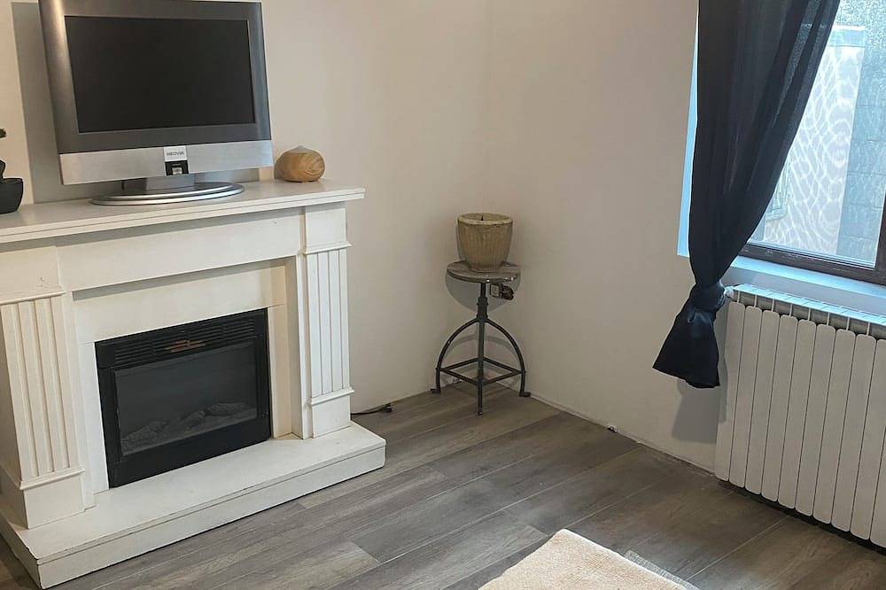 T2 In Villa in Sorgues in Sorgues, Vaucluse
