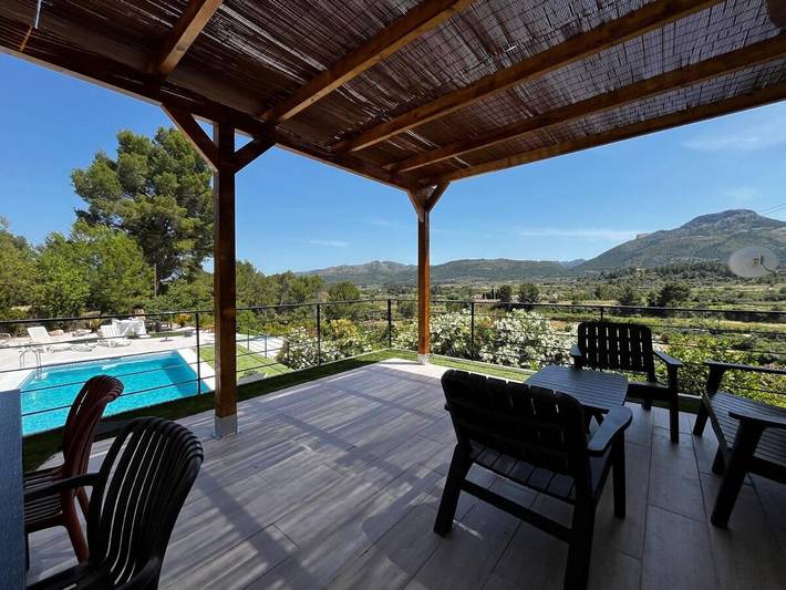 Casa rural para 5 personas, con Balcón y Terraza además de Jardín y Piscina en Alcalalí - 4