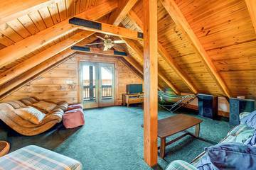 Vacation House for 12 Guests in Lake Anna, Virginia, Picture 1