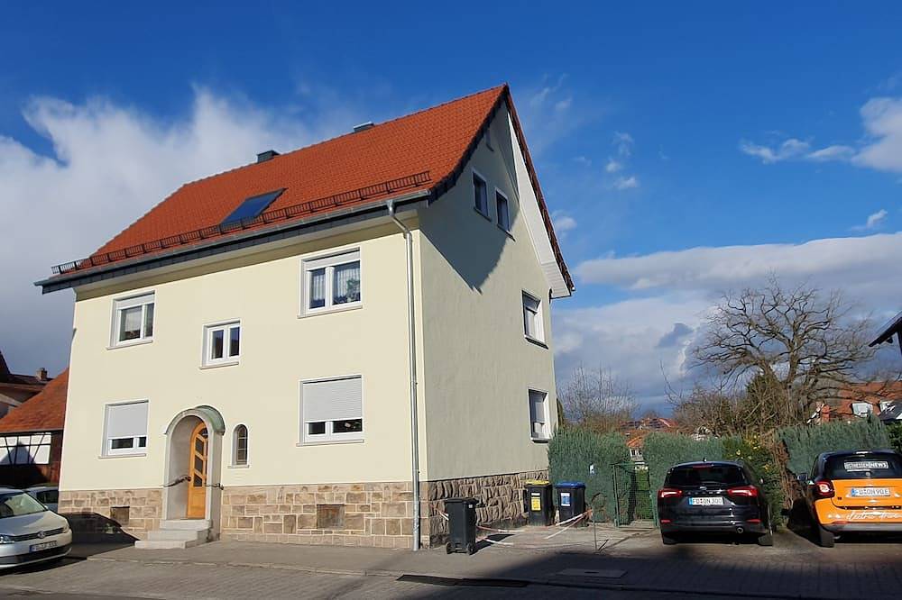 Ganze Wohnung, Stadtnahe, gemütliche Ferienwohnung 3 Zkb, 50m² in Fulda, Rhön-Hessen