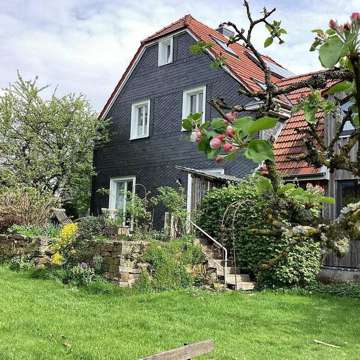 Ferienwohnung für 10 Personen, mit Terrasse und Ausblick in Burscheid