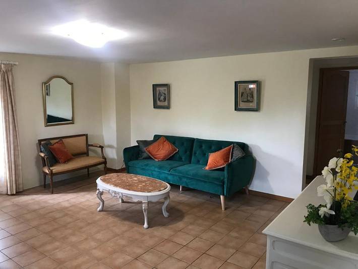 Gîte pour 4 personnes, avec piscine, animaux acceptés à Lédat