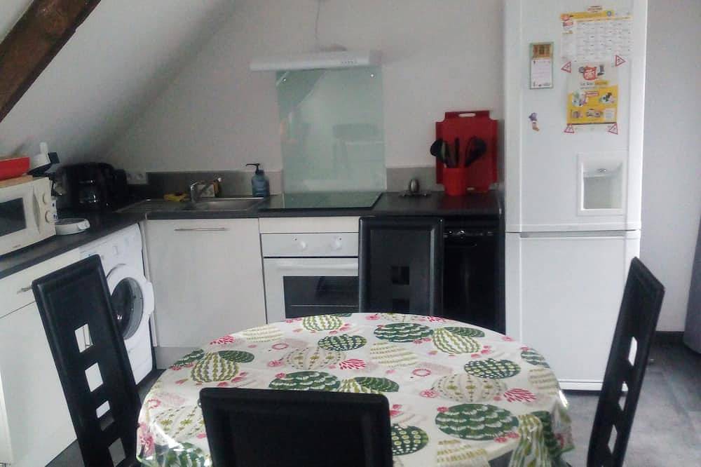 Appartement entier, *** Calme et lumineux à 2 pas des plages et des commerces - 2/4 personnes Wifi in Binic, Côte de Goëlo