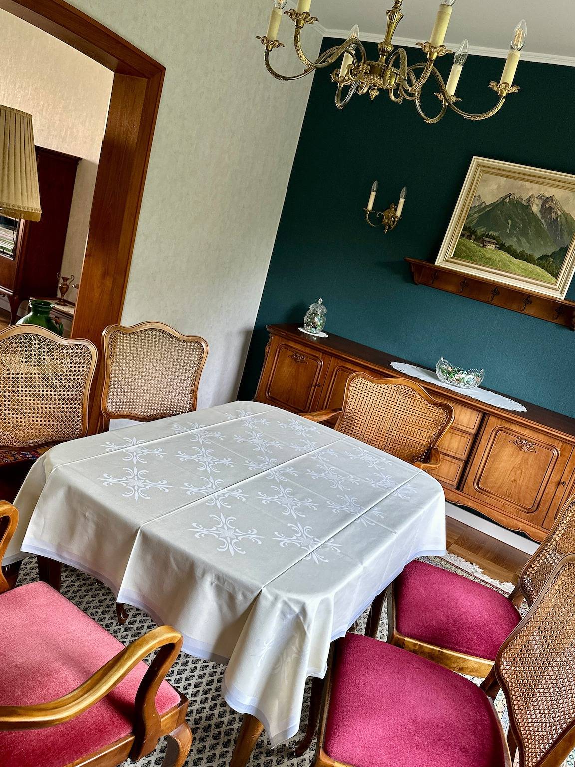 Ferienhaus 'Schillings Häusken' - Retro-Style & moderner Komfort im Sauerland in Hoppecke, Brilon