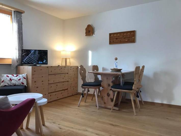 Ferienwohnung für 2 Personen, mit Garten in Bever - 2