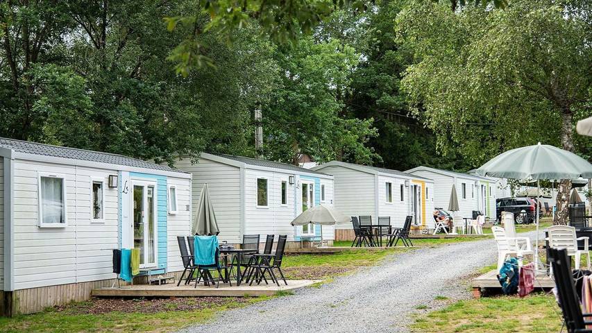 Location de vacances pour 6 personnes, avec terrasse et piscine, animaux acceptés dans Dochamps
