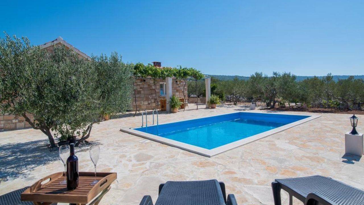 Villa für 6 Personen (80 m²) in Supetar in Supetar, Brac