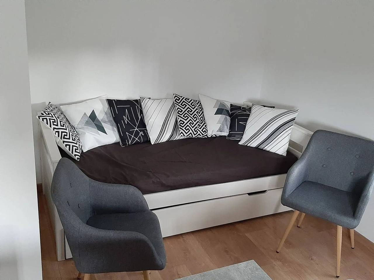Studio entier, Studio confortable à Barzy-en-Thiérache, 32 m² avec terrasse in Barzy-en-Thiérache, Aisne