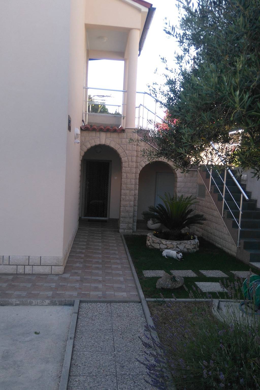 Ganze Wohnung, 1-Zimmer-Ferienwohnung mit Balkon Banjol, Rab A-4956-a in Banjol, Rab