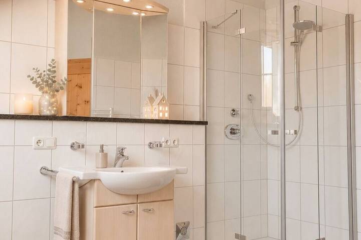 Ganze Wohnung, Helle Ferienwohnung im Bayerischen Wald – Balkon, Garten & viel Platz für 4 in Mauth, Šumava Mountains